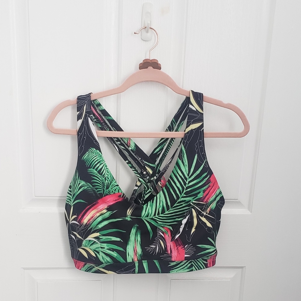 Activewear. Ideology Sports bra